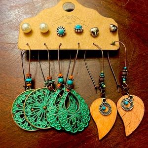 Lovely set of 6 pairs of earrings